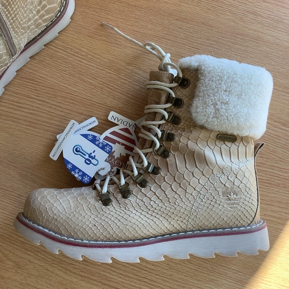 Royal Canadian “Tan Croc Sherpa Boot” - Picture 3 of 8